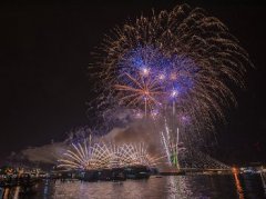 文萊蘇丹國(guó)王登基50周年慶典焰火